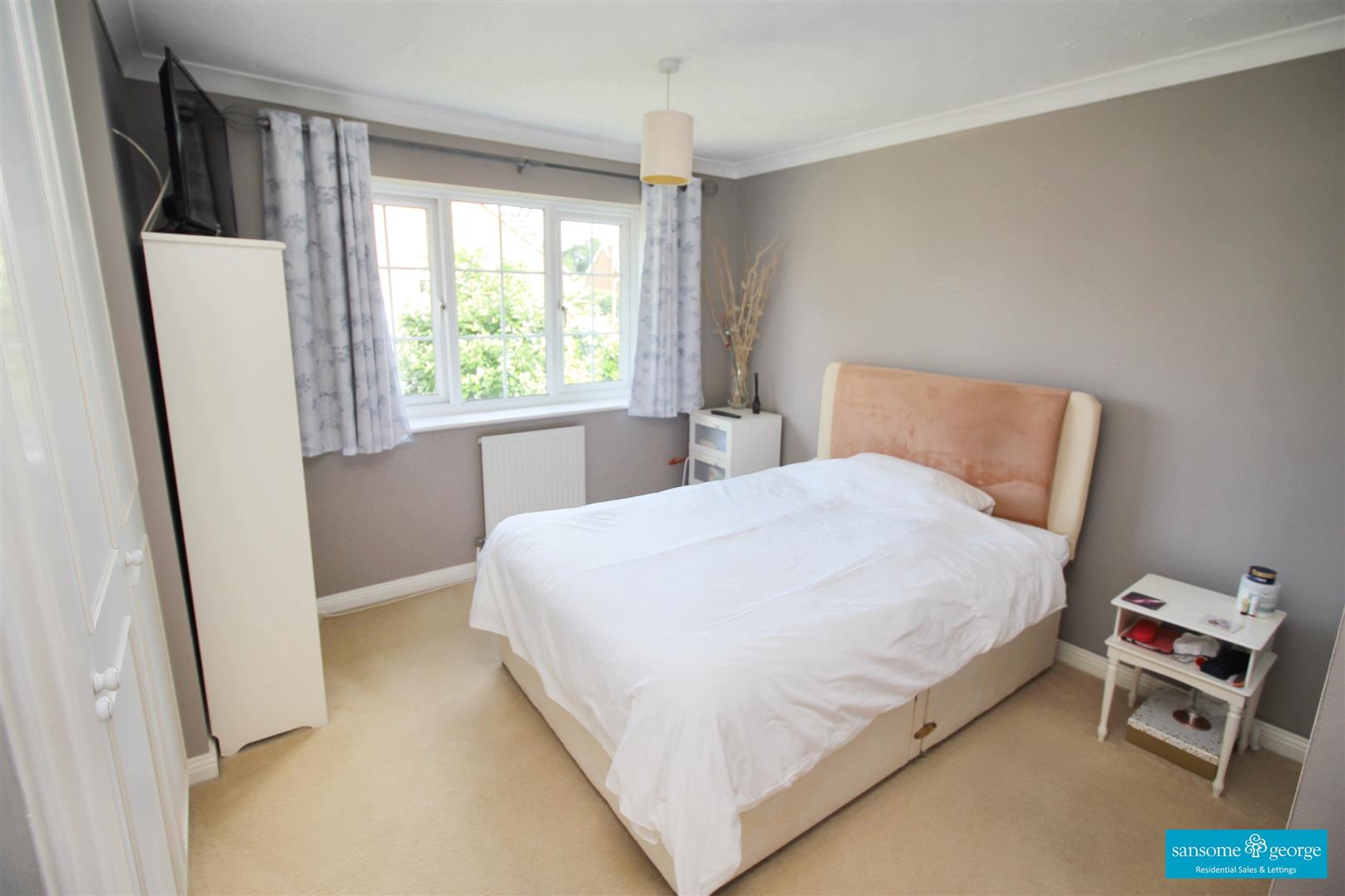 Vicarage Wood Way, Tilehurst
